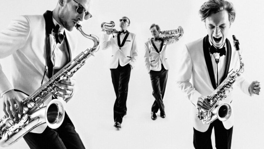 2x2 Saxophone Quartet и Лина Нова в ресторане Noisy River