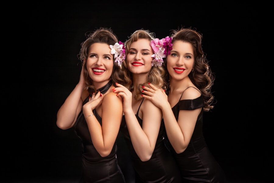 Trio EasyTone в ресторане Noisy River 21 октября