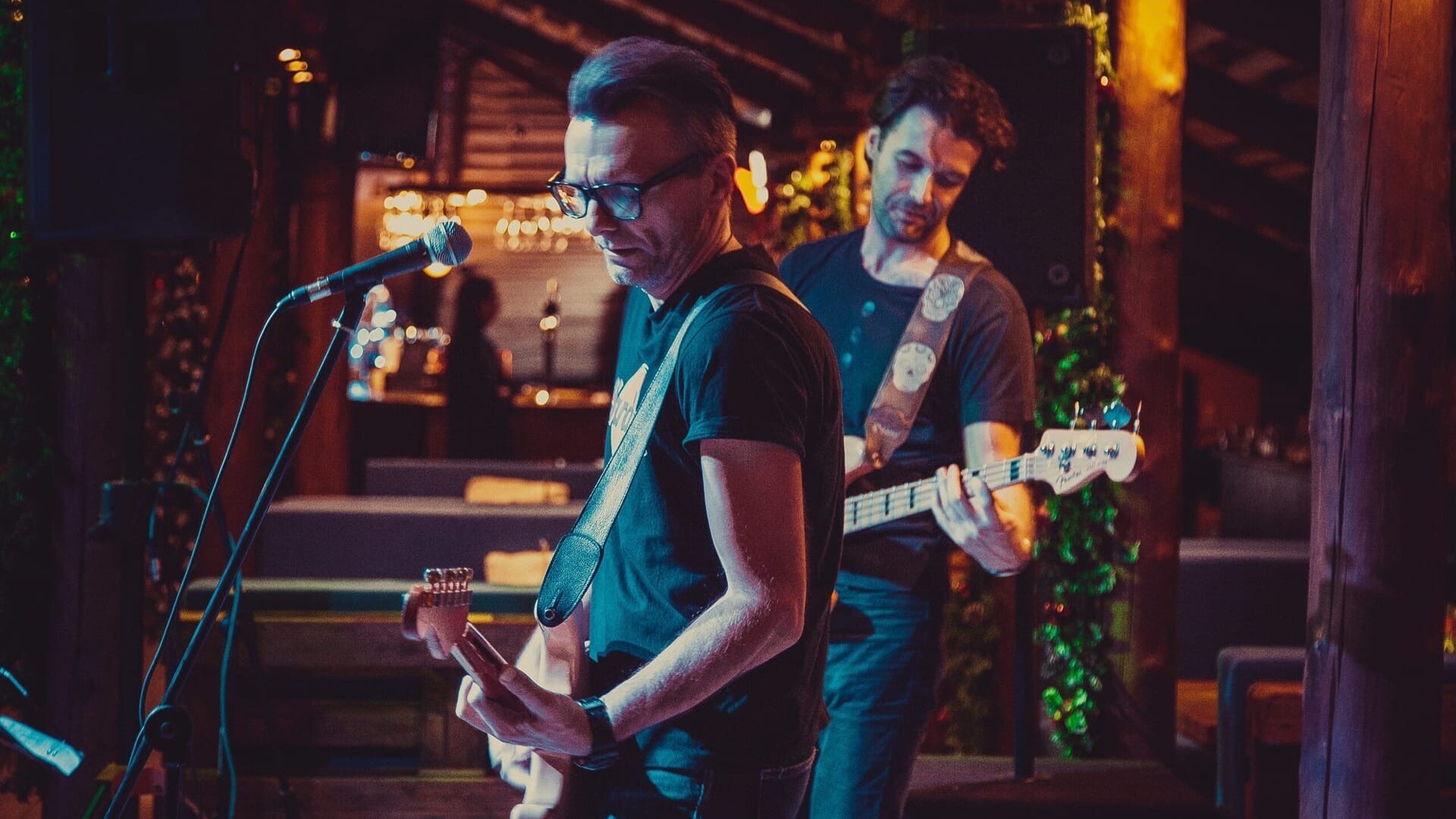 The Jet’s – джаз и фанк в ресторане Noisy River