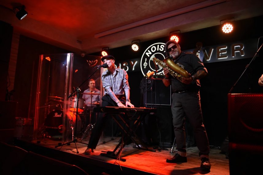 SAN PETE SPECIALISTS — живая музыка в ресторане Noisy River, джаз и блюз, Санкт-Петербург, Фонтанка