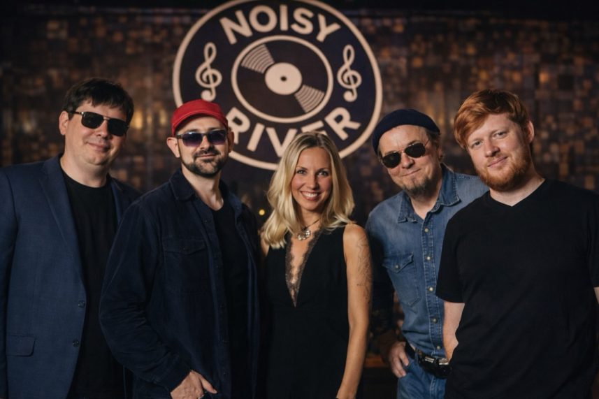 Группа Roadhouse Band в ресторане Noisy River в Санкт-Петербурге, живая музыка