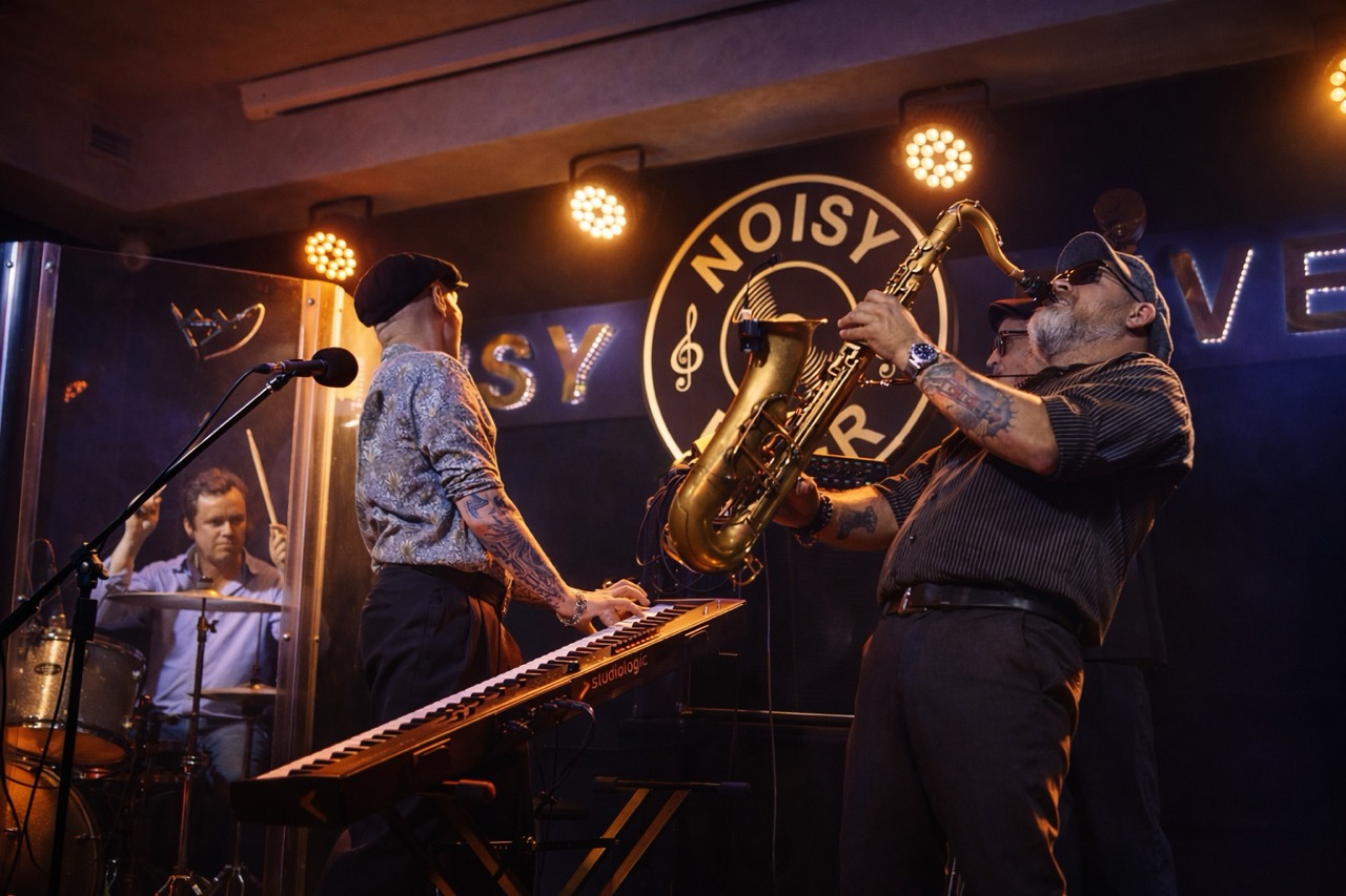 San Pete Specialists — концерт в ресторане Noisy River Санкт-Петербург